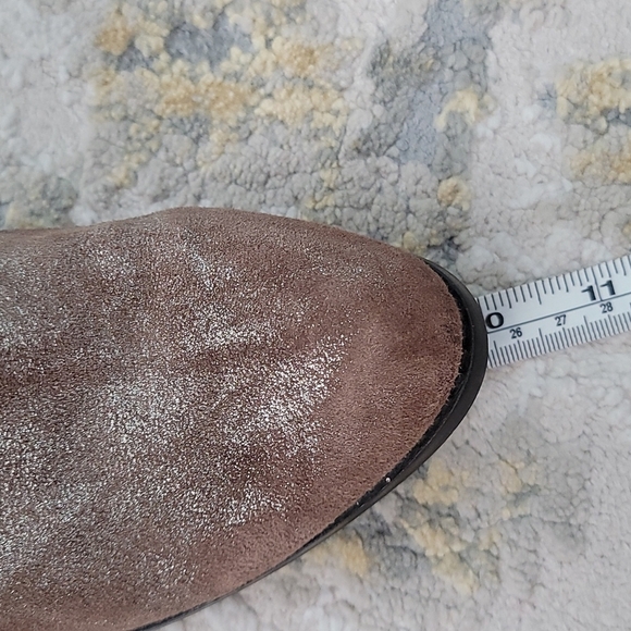 Seychelles Ankle Boots - Suede & Silver Metallic Chelsea Style Western - Picture 3 of 14